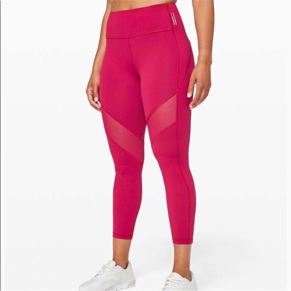 Lululemon Stronger As One Tights‎ 25” Magenda Sz 4